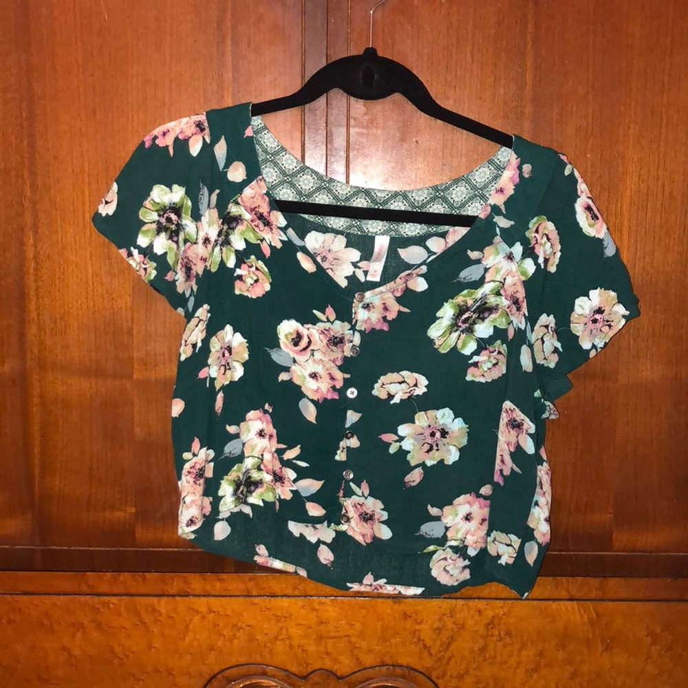 Cropped Floral Button-down Blouse